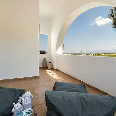 Holiday home Sun Smiles In Naousa, Paros *