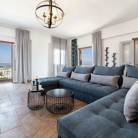 Sun Smiles In Naousa, Paros Naousa (Paros)