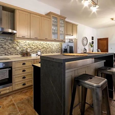 Sun Smiles In Naousa, Paros * Naousa (Paros)