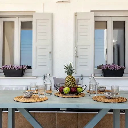 別荘 Sun Smiles In Naousa, Paros
