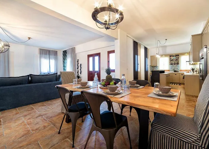 Sun Smiles In Naousa, Paros Vakantiehuis *